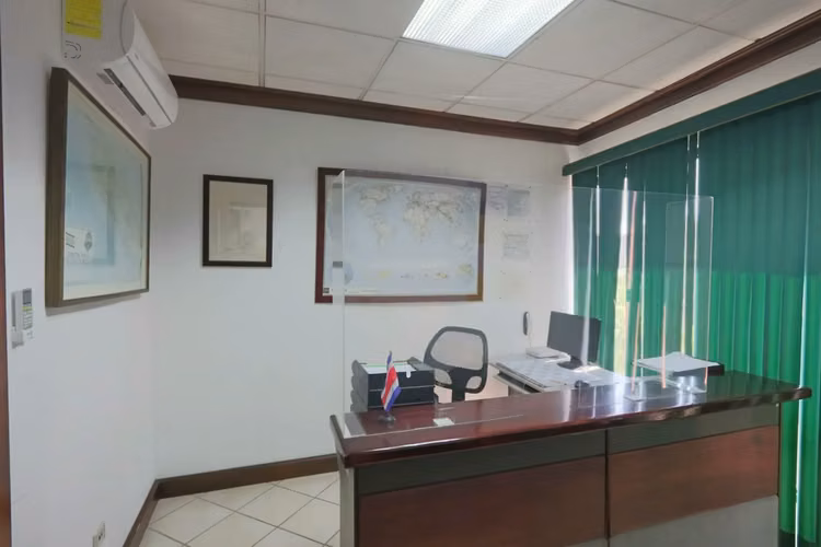 En Venta: Edificio de 12 Oficinas en Prime en Los Años Escazú - Imagen 3