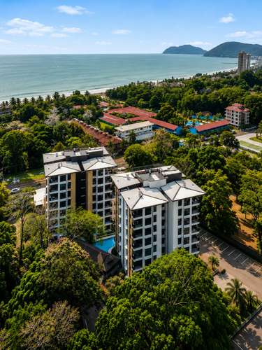 VENTA / Moderno Apartamento en Jacó con Piscina (y otras amenidades), muy cerca de la Playa