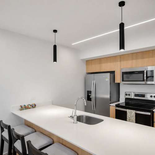 VENTA / Moderno Apartamento en Jacó con Piscina (y otras amenidades), muy cerca de la Playa