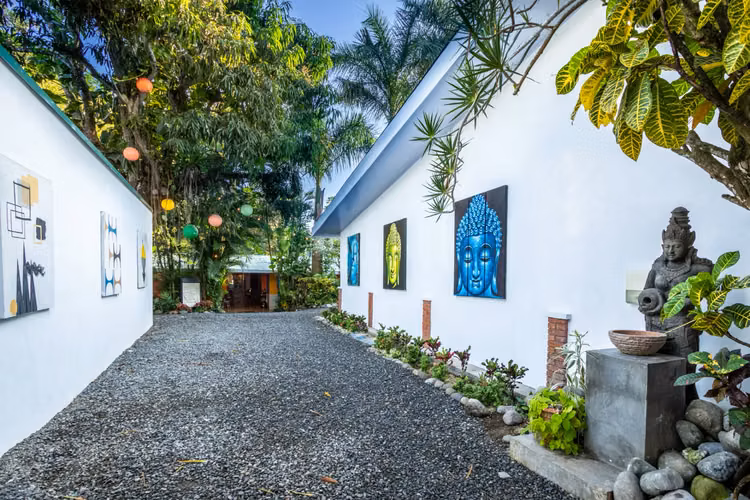 Budha House, Local Comercial en el Corazón de la Avenida Principal de Jacó - Imagen 3
