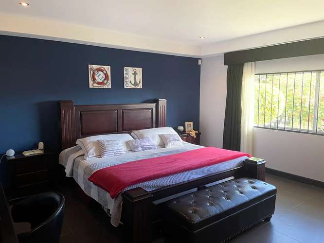 VENTA / Espectacular Residencia Multifuncional con Vistas Panorámicas en San Antonio, Escazú