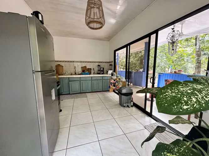 Propiedad Principal en Venta en Mal País, Santa Teresa – A Pasos de la Playa - Imagen 4