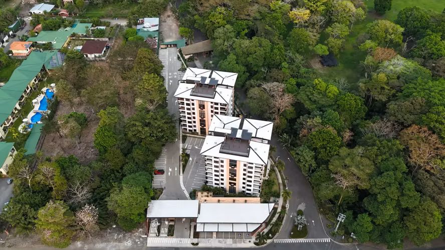 Apartamento con Vista a la Piscina en Torres del Mar - Imagen 6