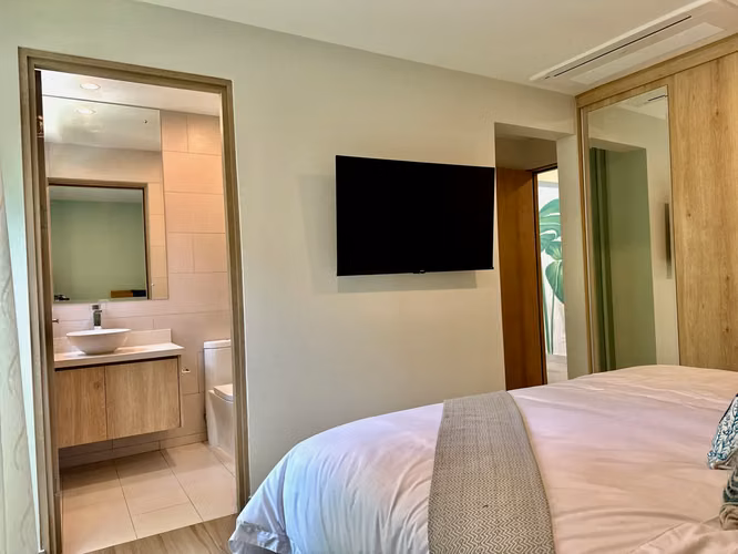 Apartamento con Vista a la Piscina en Torres del Mar - Imagen 17