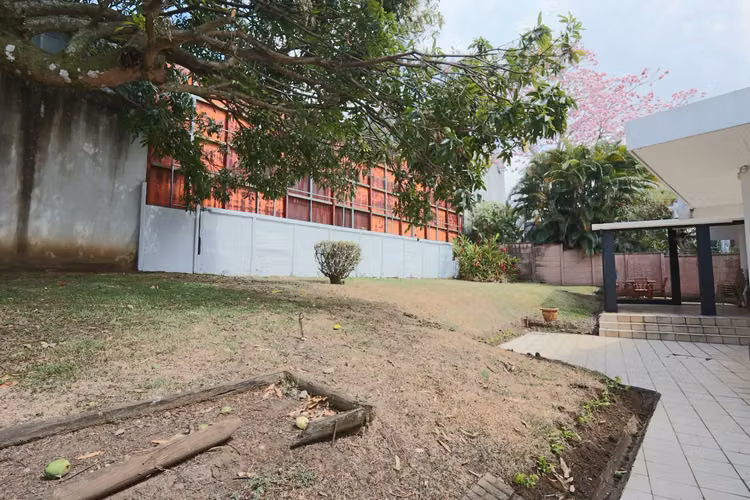 Alquiler versátil de 10 habitaciones para uso comercial/residencial en una ubicación privilegiada del área metropolitana de San José. - Imagen 10