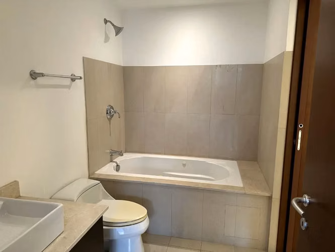 Moderno condominio de 1 dormitorio en excelente ubicación en Escazú - Imagen 10