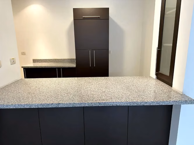 Moderno condominio de 1 dormitorio en excelente ubicación en Escazú - Imagen 7