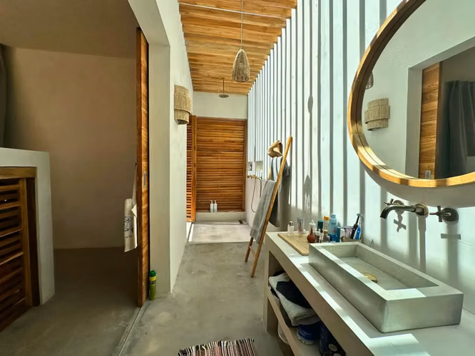 Villa de Lujo con Vista al Mar y Estudio de Huéspedes Estilo Bali en Santa Teresa, Costa Rica $1.98 Millones