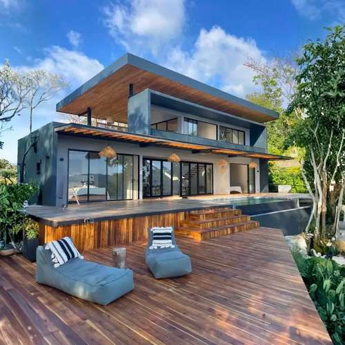 Villa de lujo con vista al mar y estudio de huéspedes estilo Bali en Santa Teresa, Costa Rica - $1.98 millones