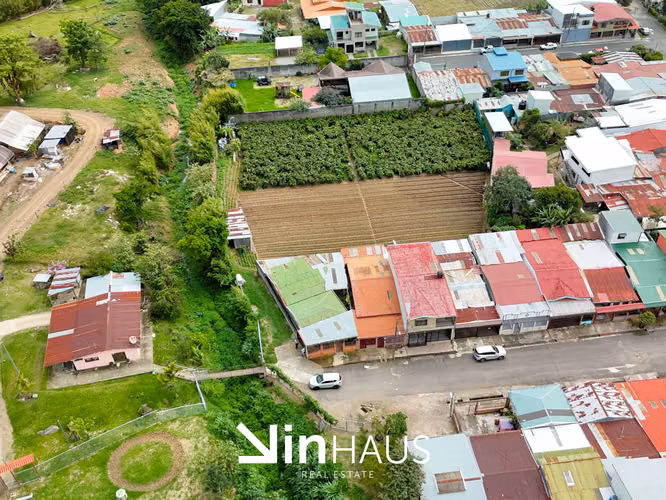 Venta de terreno  de 2857 m2 para desarrollo en San Isidro del Guarco -EU - Imagen 10