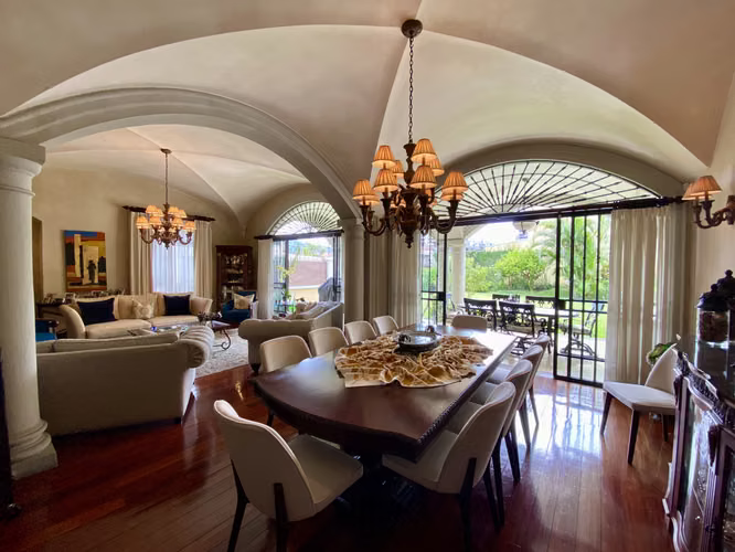 VENTA DE EXCLUSIVA RESIDENCIA EN TREJOS MONTEALEGRE - Imagen 5