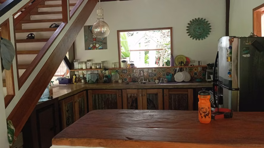 SE VENDE PROPIEDAD EN COCLES  - CALLE MARGARITA - CAHUITA - PUERTO VIEJO