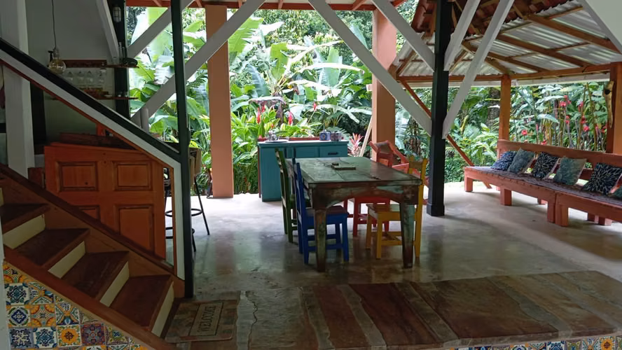 SE VENDE PROPIEDAD EN COCLES  - CALLE MARGARITA - CAHUITA - PUERTO VIEJO