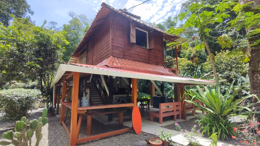 SE VENDE PROPIEDAD EN COCLES  - CALLE MARGARITA - CAHUITA - PUERTO VIEJO