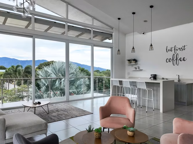 ALQUILER DE CASA EN LA ARBOLEDA AMUEBLADA