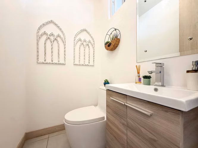 ALQUILER DE CASA EN LA ARBOLEDA AMUEBLADA