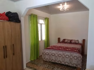 2000m2 con adorable Casa y Carro a solo 5 minutos de la Playa
