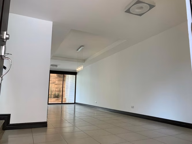 263 / Alquiler / Casa / Santa Ana / Condominio / Seguro - Imagen 19