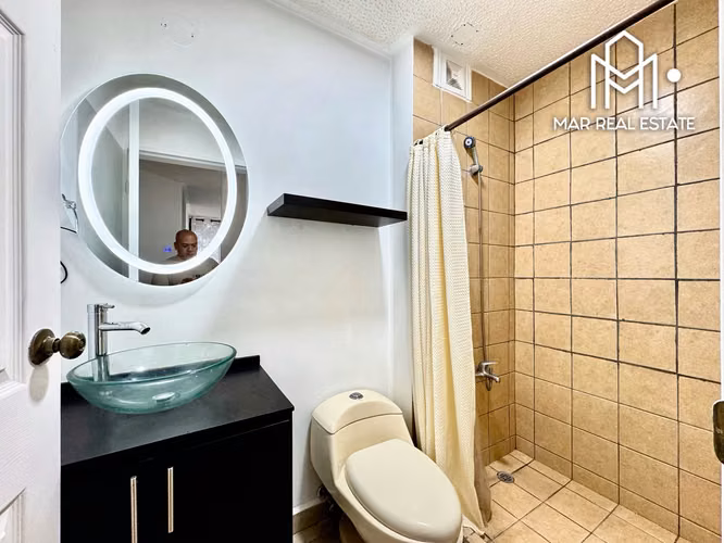 Apartamento en Alquiler con Amplia Terraza y Amenidades. - Imagen 16