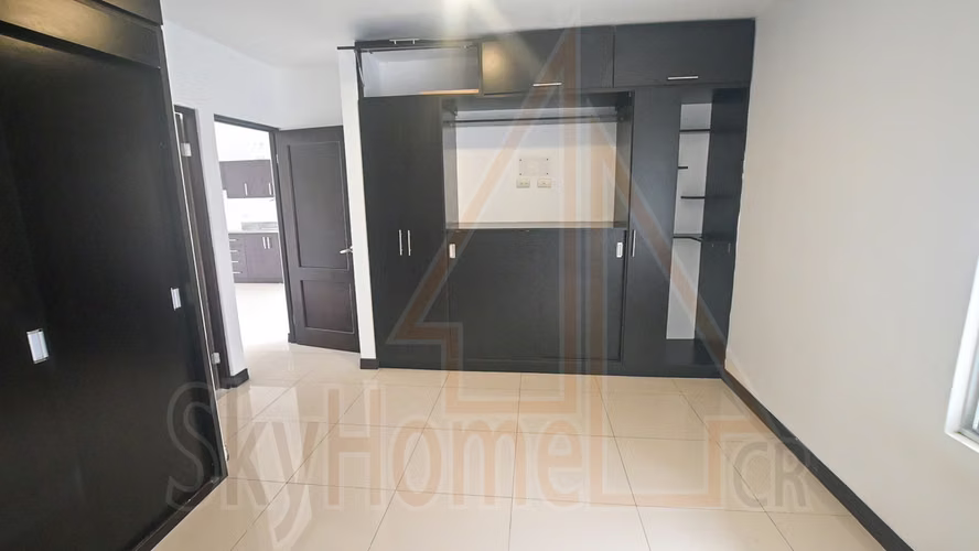 1250 / Casa / Venta / Lomas de Montes de Oca / 3 habitaciones / Mezzanine - Imagen 13