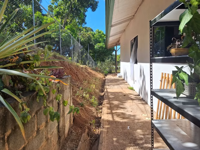 Amplia propiedad de 2.500 m² con casa de 3 dormitorios en Tárcoles, Garabito RZ - Imagen 17