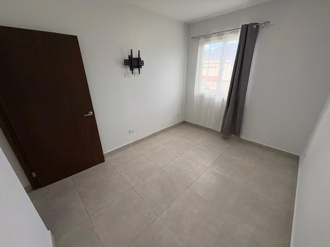 199A / Alquiler / Apartamento / Rohrmoser / Seguro / Amenidades / Vista - Imagen 4