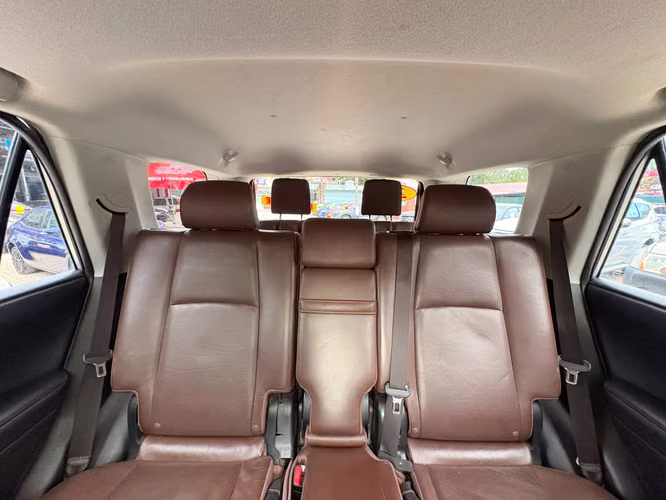 TOYOTA 4RUNNER LIMITED-2019-AUTO-7 PJS- - Imagen 8