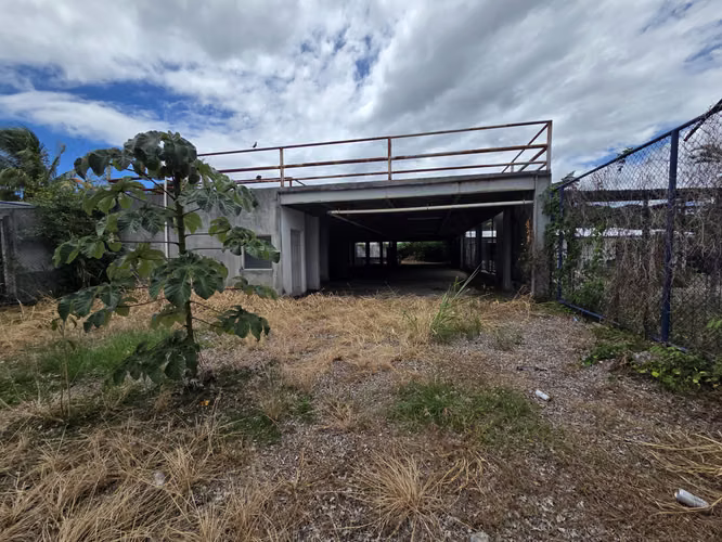 Lindora, Santa Ana | Terreno comercial con Parqueo construido