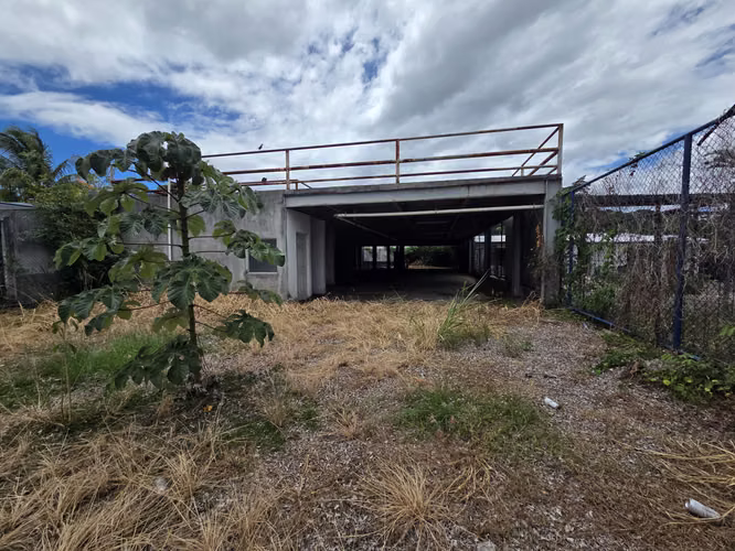Lindora, Santa Ana | Terreno comercial con Parqueo construido