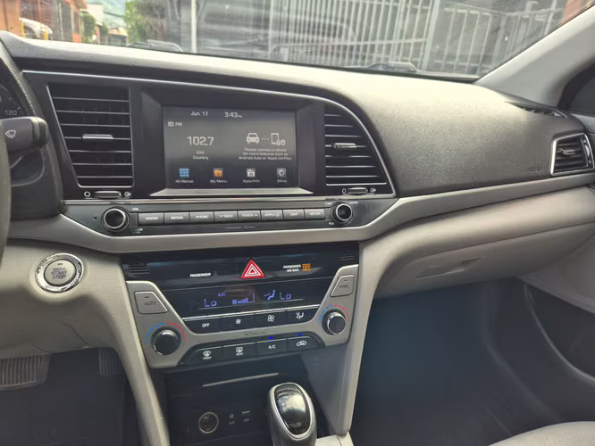 Hyundai elantra - Imagen 17