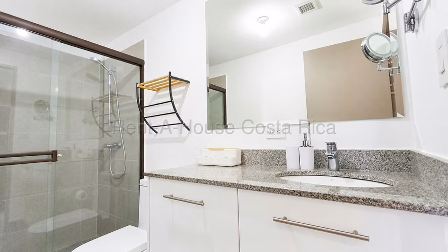 Alquiler de apartamento tipo estudio Freses Curridabat - Imagen 6