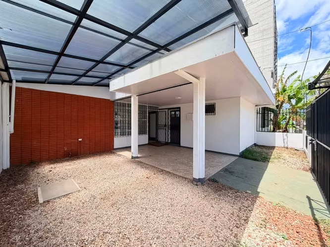 Alquiler de casa de dos plantas en Sabana Norte RH - Imagen 15