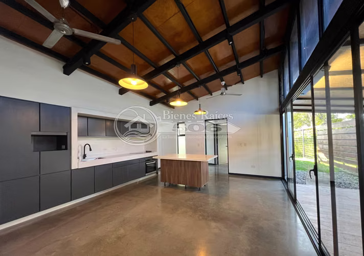 Casa en una planta condominio Tierras de Cafe