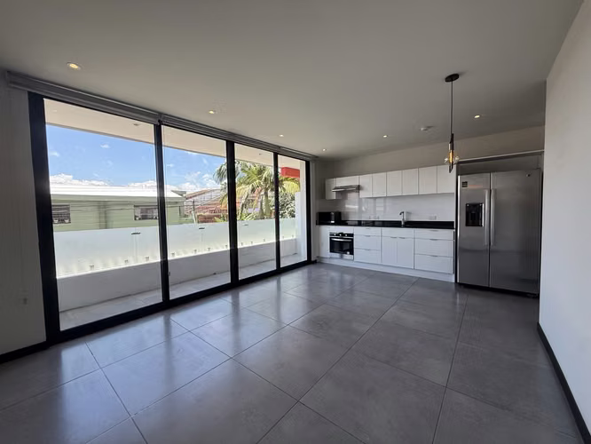 Alquiler de apartamento en condominio en Rohrmoser, Pavas - Imagen 3