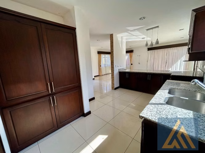  AMPLIA CASA EN VENTA EN HERMOSO CONDOMINIO| SAN JOAQUÍN DE FLORES, HEREDIA. - Imagen 6