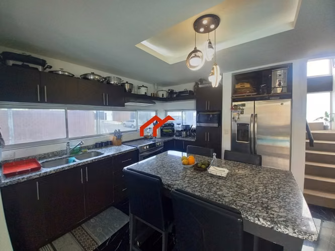 Venta de Casa con Piscina - El Bosque - San Rafael de Oreamuno - Cartago - Imagen 3