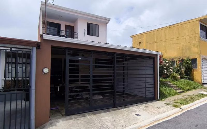Venta de Casa en residencial - Dulce Nombre de Coronado ID 6093