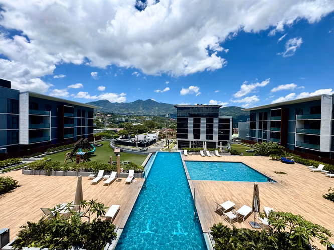 Alquiler de Apartamento En Escazú Village