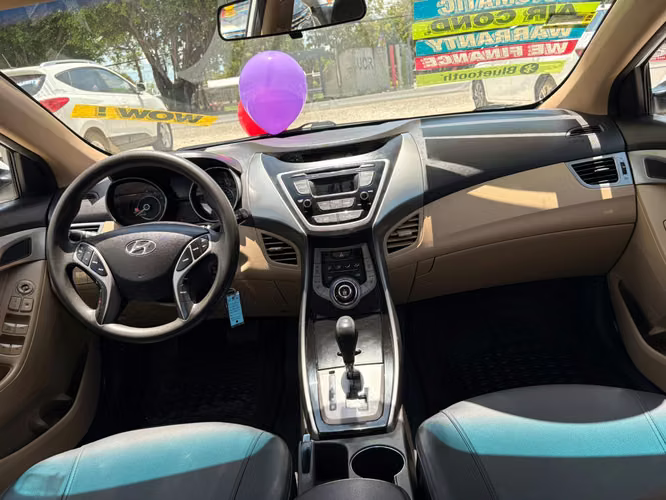 HYUNDAI ELANTRA GLS-2013-AUTO-SHIFT TRONIC-6.275.000 - Imagen 6