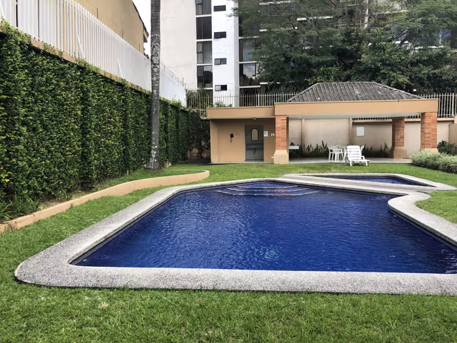 CASA EN ALQUILER EN ESCAZÚ | $1.900