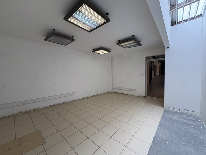 Local Comercial en Alquiler en Barrio Escalante, San José – 40m² – Dos Espacios Unificables