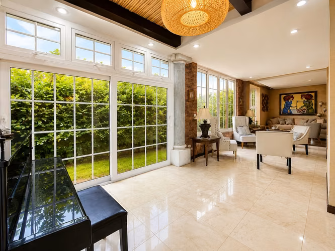SE VENDE CASA INDEPENDIENTE EN CONDOMINIO, JABONCILLOS ESCAZÚ YZ