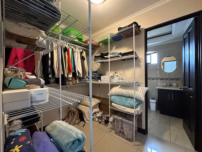 Casa de una planta 3 habitaciones 2 parqueos en Condominio - Imagen 15