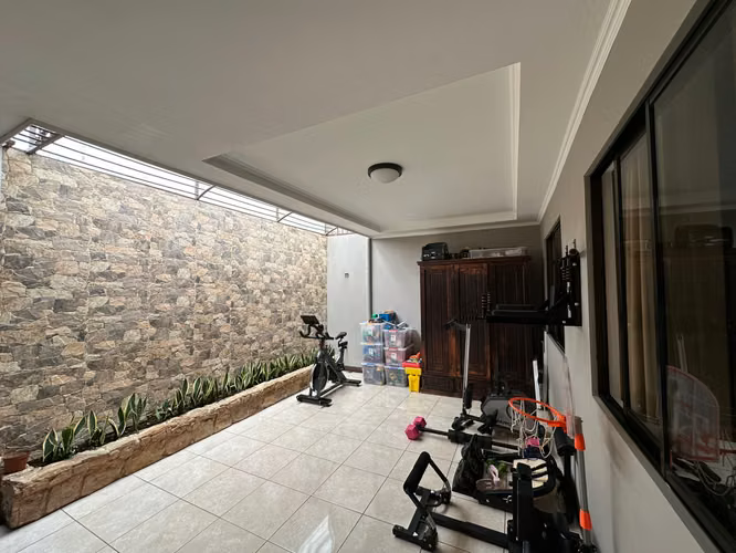 Casa de una planta 3 habitaciones 2 parqueos en Condominio - Imagen 8