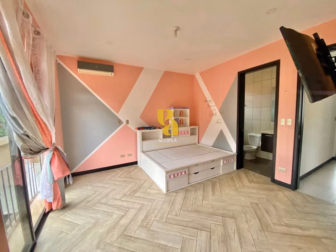 Venta de casa en condominio en Guachipelín, Escazú - Imagen 13