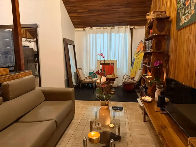 Inversión Excelente en Jacó Beach: Propiedad Versátil de 4 Habitaciones - Imagen 12
