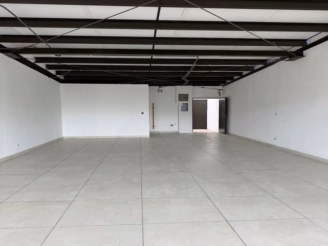 Local comercial Live Jaco Prime con terraza en una nueva comunidad cerrada de uso mixto. - Imagen 11