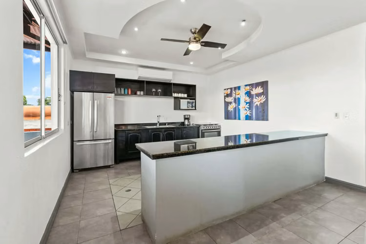 Paraíso Tropical: Alquiler Vacacional Privado de 20 Habitaciones Cerca del Casino Cocal - Imagen 3