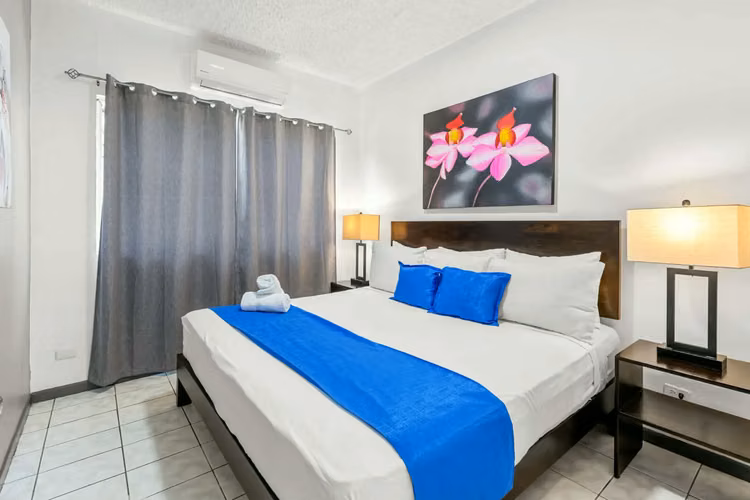 Paraíso Tropical: Alquiler Vacacional Privado de 20 Habitaciones Cerca del Casino Cocal - Imagen 10