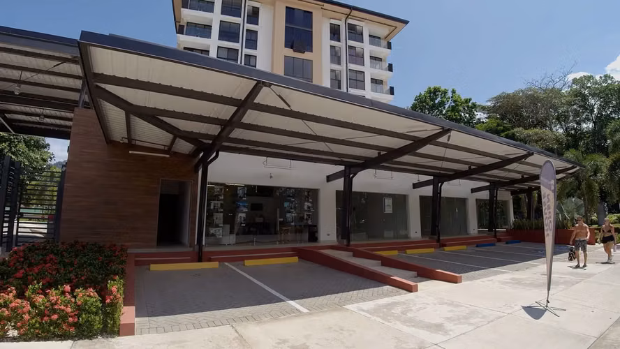 Moderno Apartamento de 2 Habitaciones en Costa Rica: Piscina, Balcón, Vistas al Mar y Montaña - Imagen 18